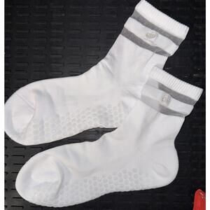 Alo women's Pulse Grip Sock Black Size 5-7.5 Dance Comfort Mesh White Sparkle